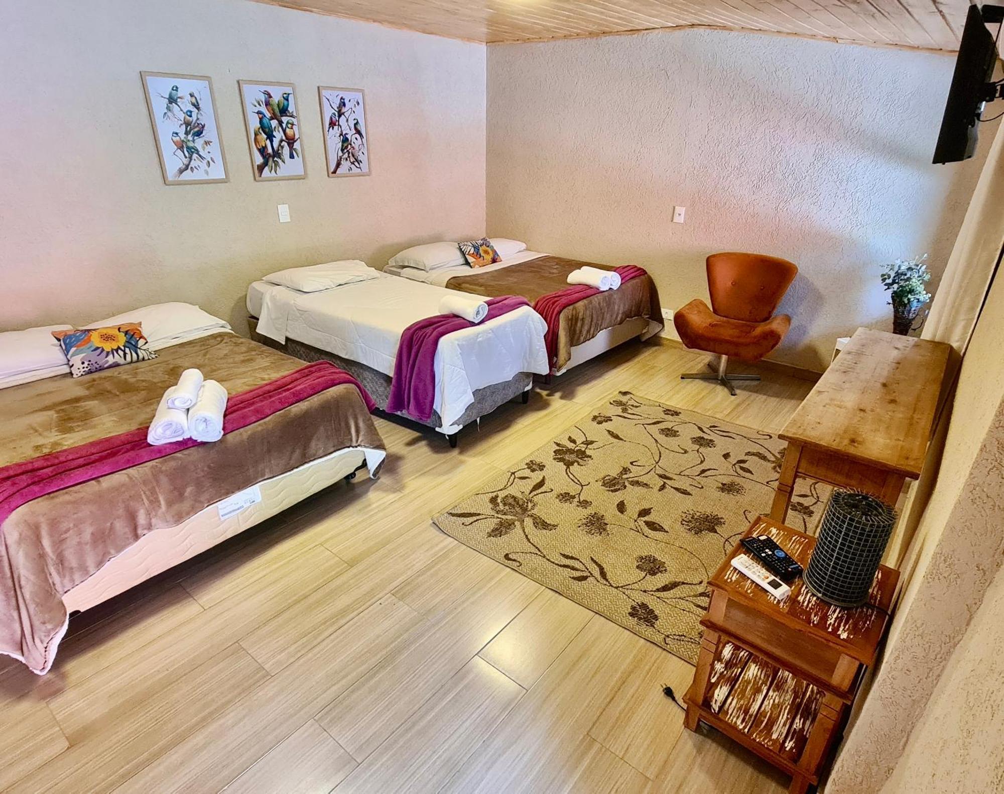 Campos do Jordão Villa Vintage Campos - Piscina E Opcoes De Suites Com Hidromassagem מראה חיצוני תמונה